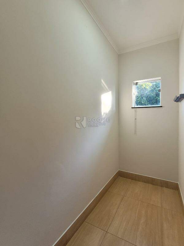 Casa em condomínio à venda no bairro Residencial Vermont: Despensa