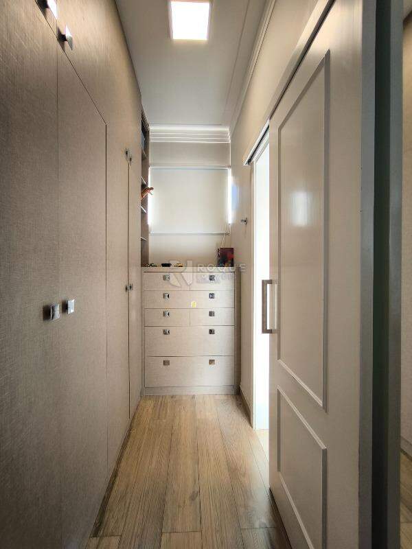 Casa em condomínio à venda no bairro Residencial Casalbuono: CLOSET SUÍTE 2