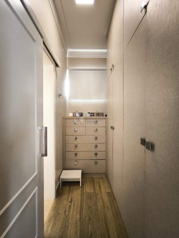 Casa em condomínio à venda no bairro Residencial Casalbuono: CLOSET SUÍTE 1