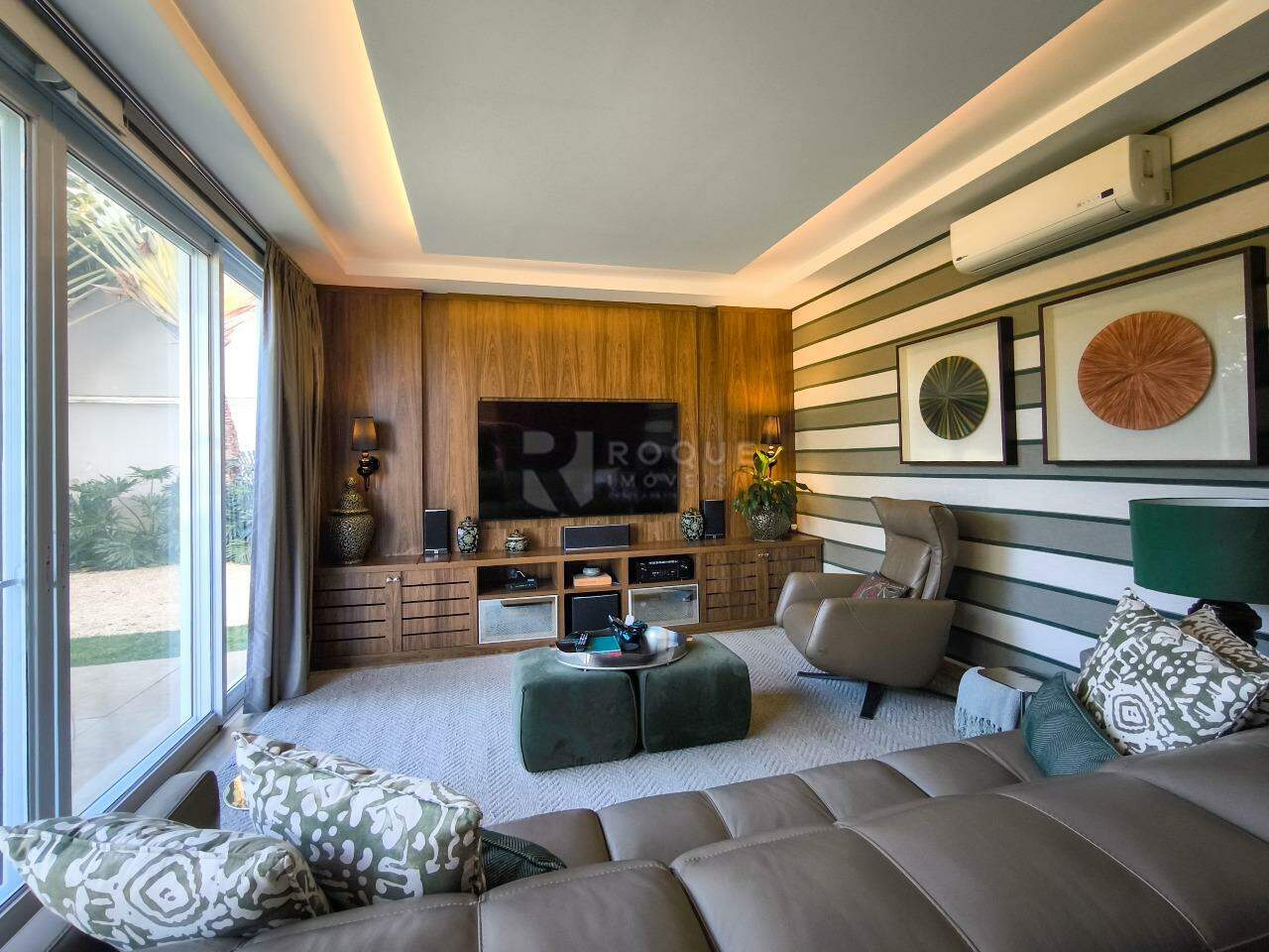 Casa em condomínio à venda no bairro Residencial Casalbuono: SALA DE TV