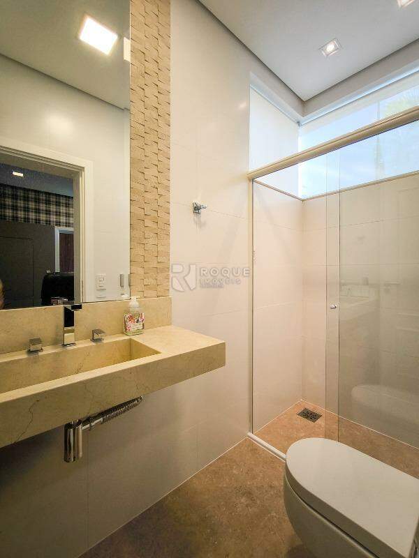 Casa em condomínio à venda no bairro Residencial Casalbuono: WC ESCRITÓRIO