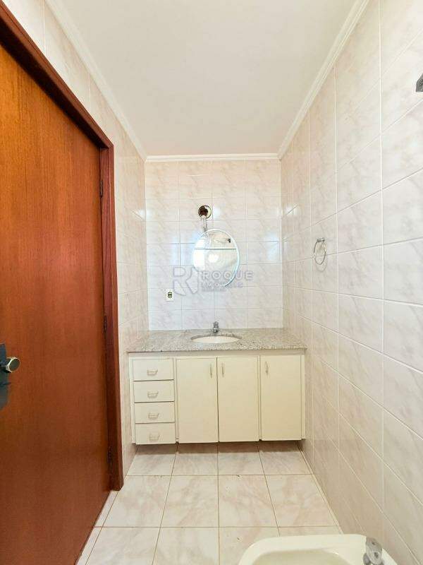 Apartamento à venda no bairro Centro: Wc Suíte
