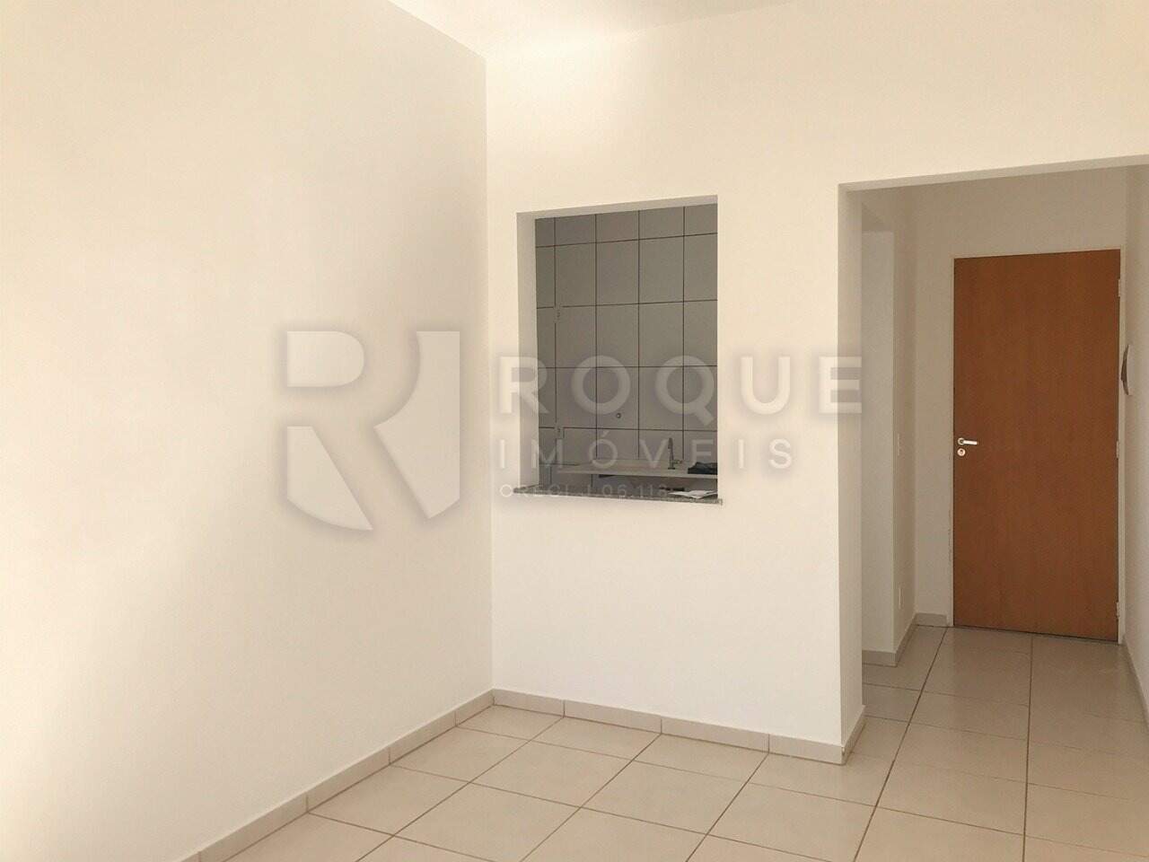 Apartamento à venda no bairro Vila Queiroz: Sala 