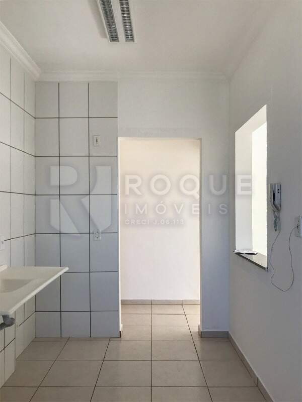 Apartamento à venda no bairro Vila Queiroz: Cozinha 