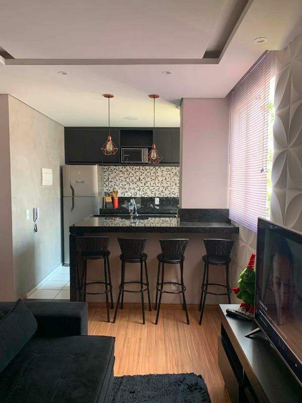 Apartamento à venda no bairro Jardim Colina Verde: 