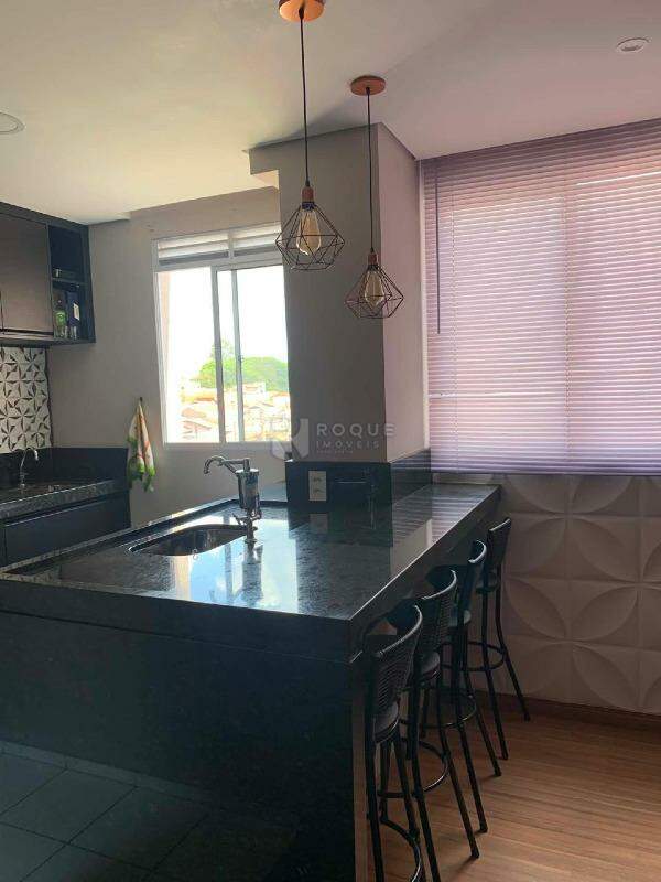 Apartamento à venda no bairro Jardim Colina Verde: 