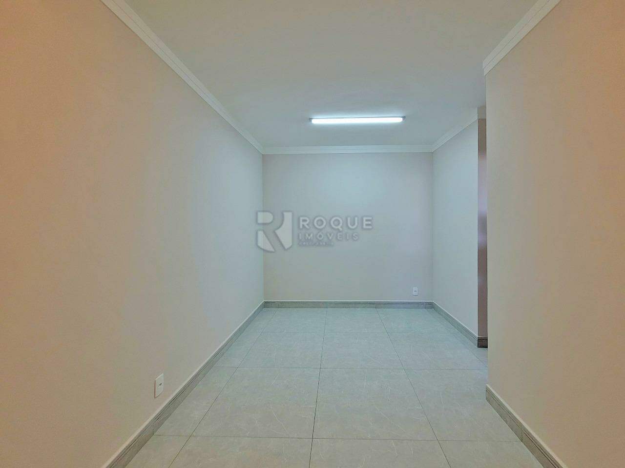 Apartamento à venda no bairro Jardim Santa Adélia: Suíte