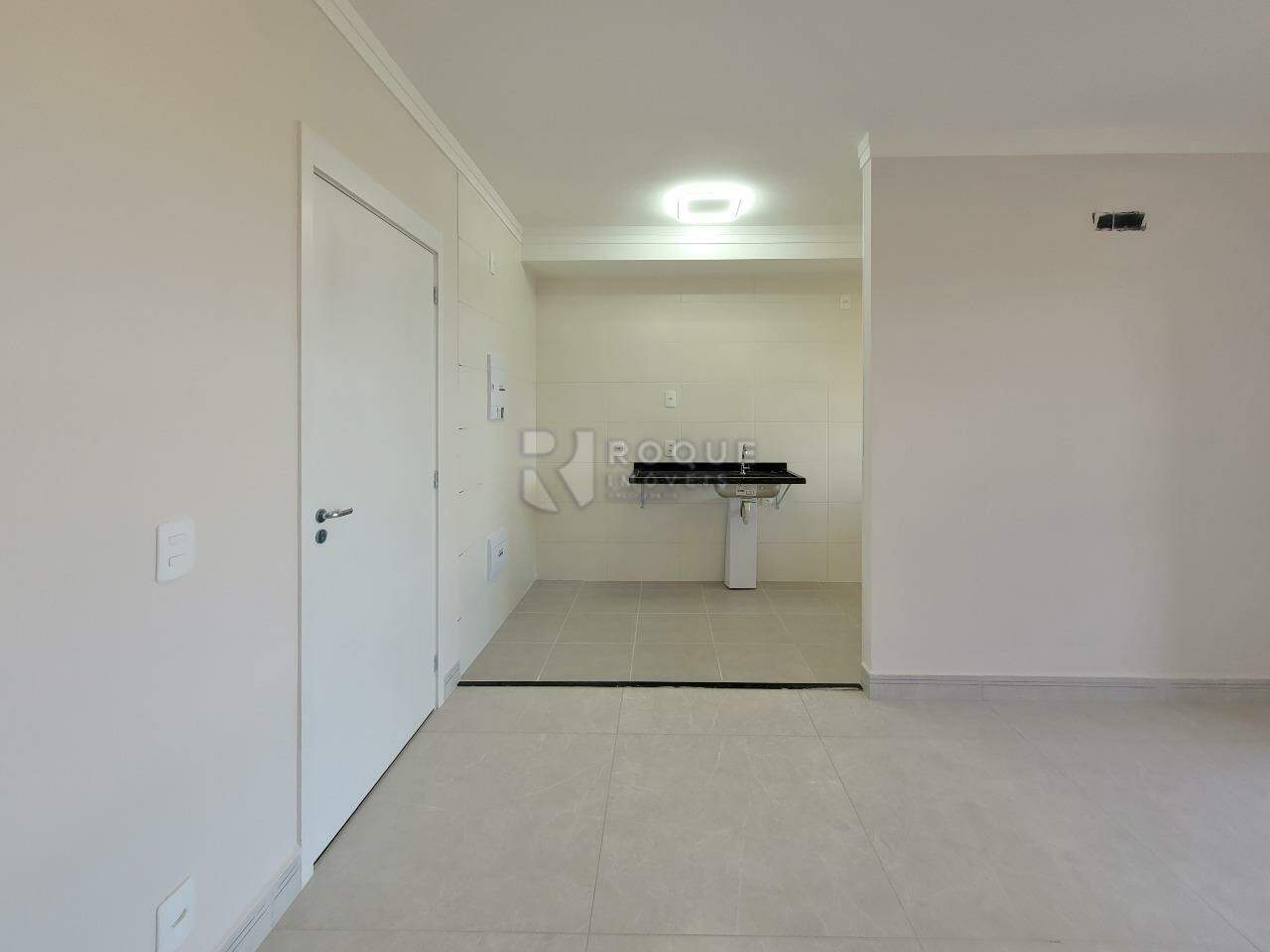 Apartamento à venda no bairro Jardim Santa Adélia: Sala
