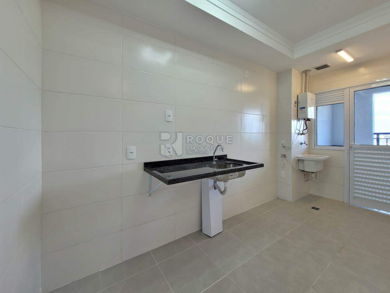 Apartamento à venda no bairro Jardim Santa Adélia: Cozinha