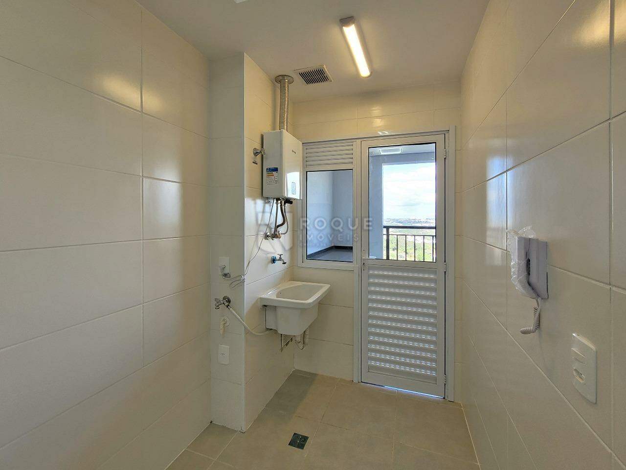 Apartamento à venda no bairro Jardim Santa Adélia: Lavanderia