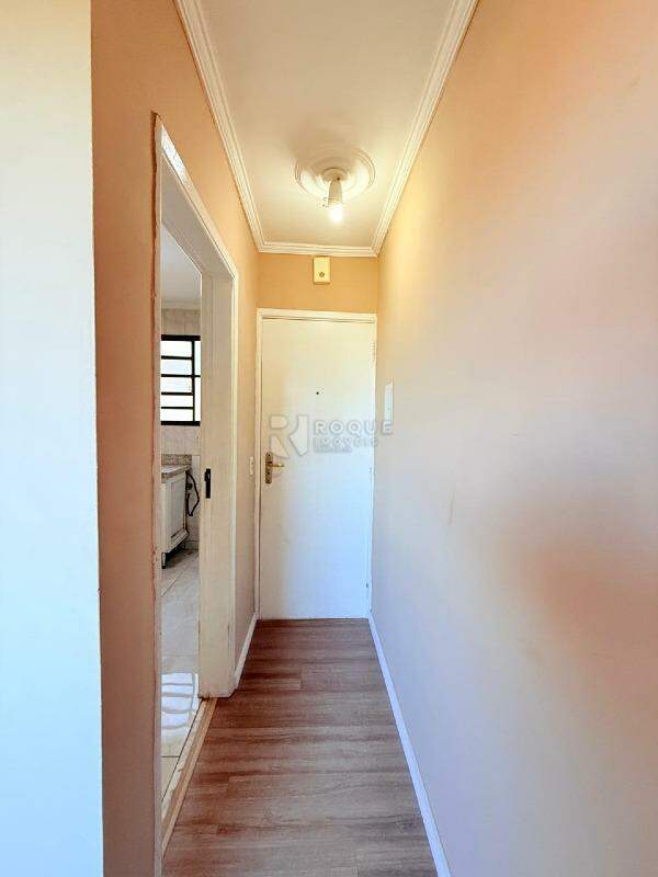 Apartamento para aluguel no bairro Jardim Ipiranga: Hall entrada