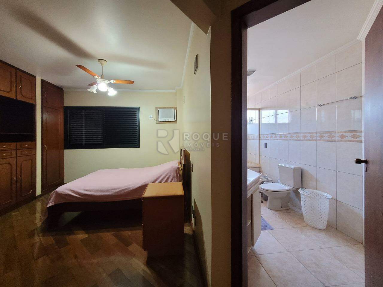 Apartamento para aluguel no bairro Centro: Suíte