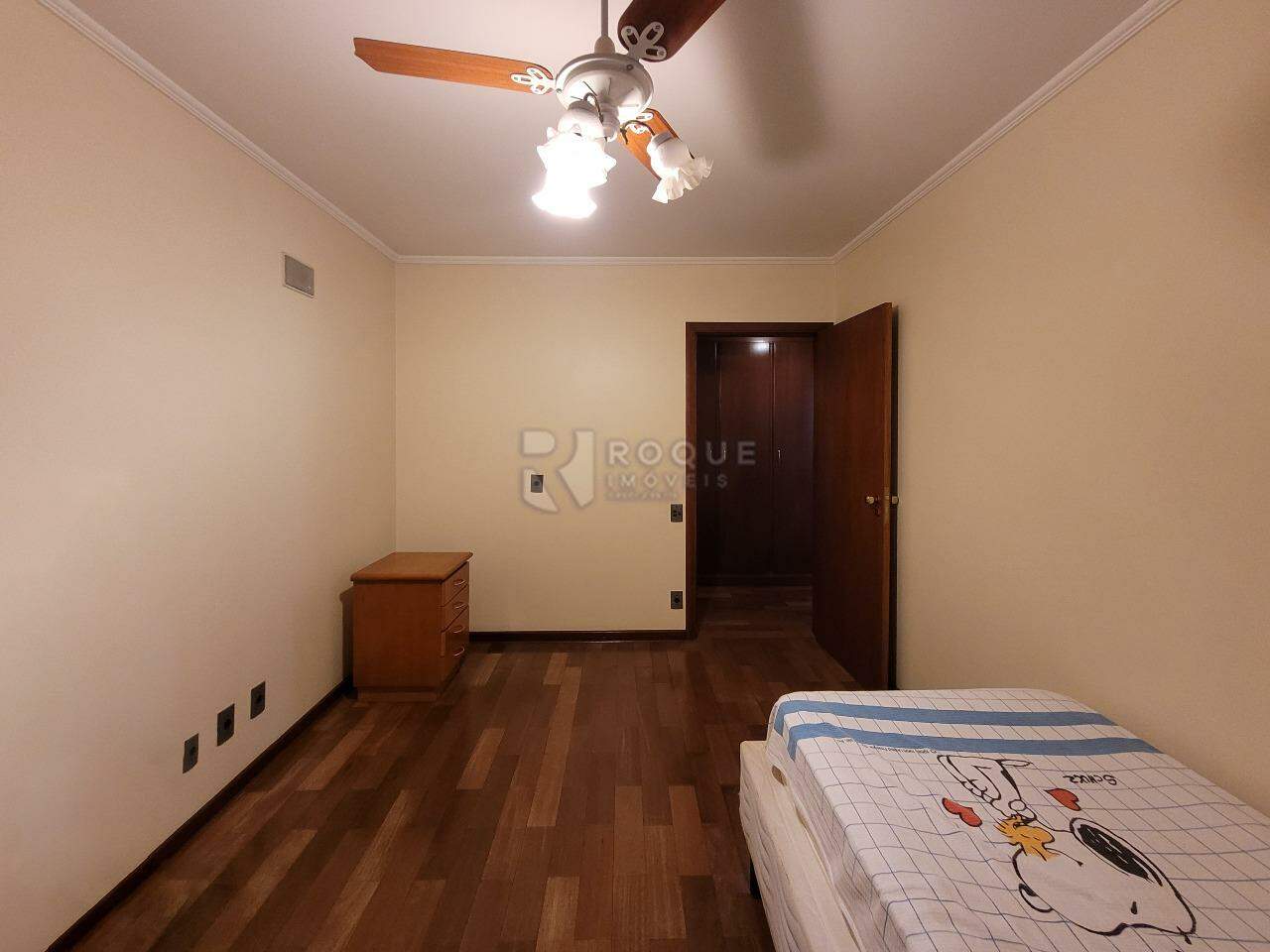 Apartamento para aluguel no bairro Centro: Dormitório 02