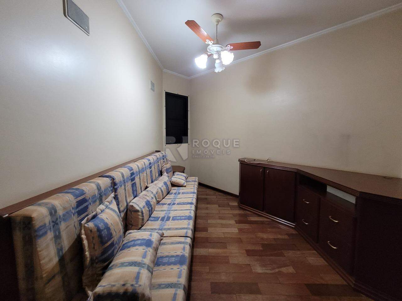 Apartamento para aluguel no bairro Centro: Sala de estar