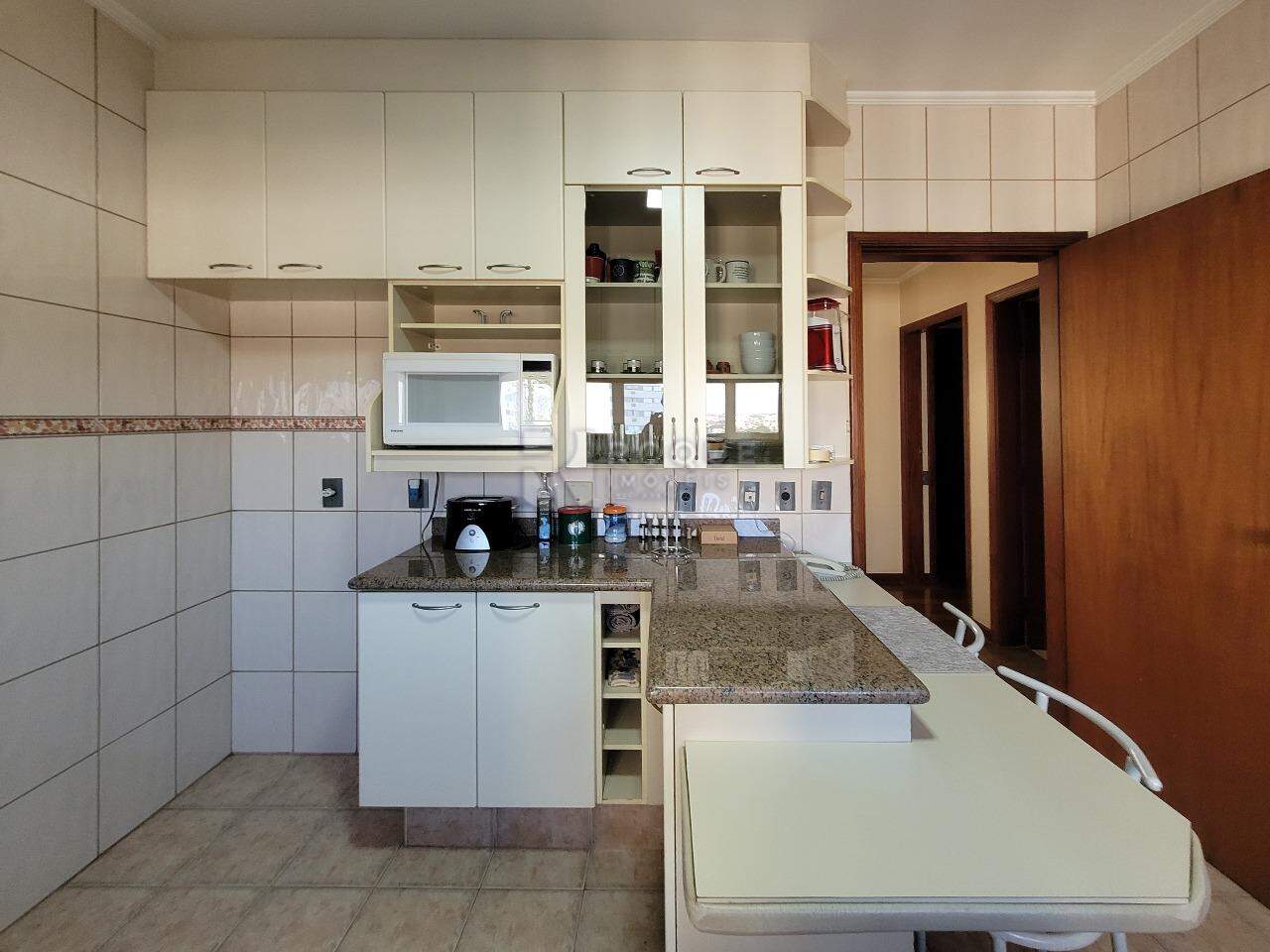 Apartamento para aluguel no bairro Centro: Cozinha