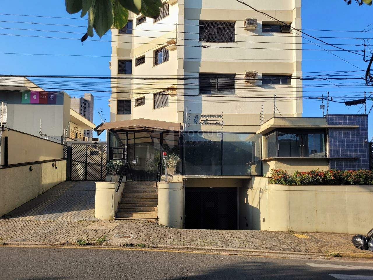 Apartamento para aluguel no bairro Centro: Fachada