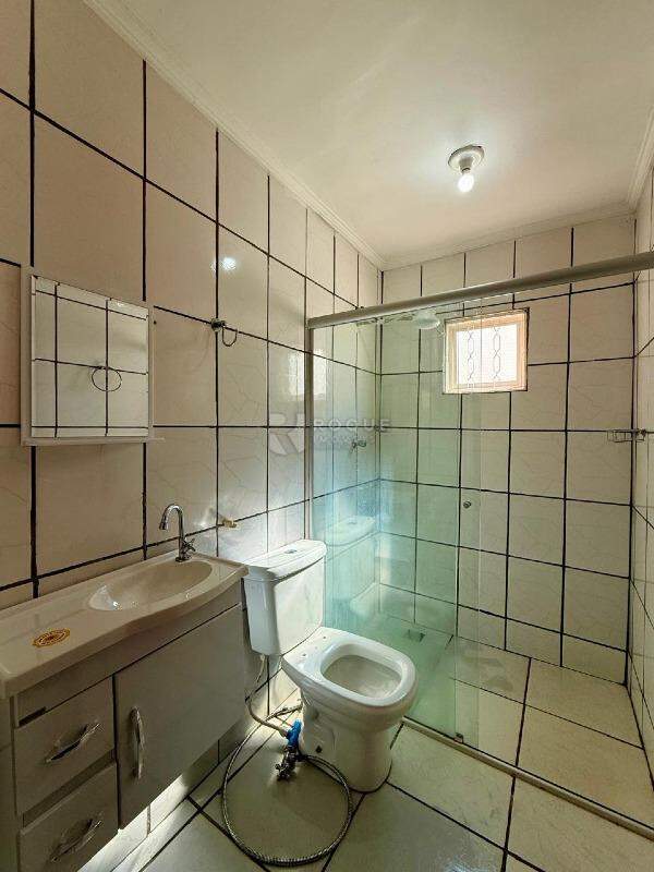 Casa Residencial para aluguel no bairro Jardim Ouro Verde: Wc Social