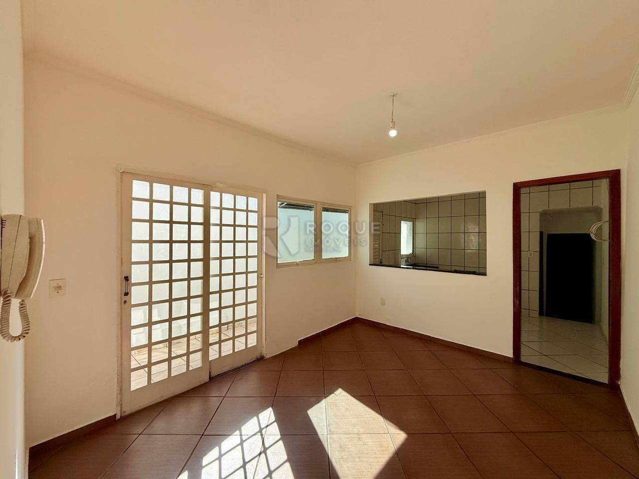 Casa Residencial para aluguel no bairro Jardim Ouro Verde: Sala 02