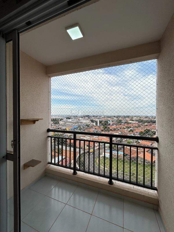 Apartamento para aluguel no bairro Jardim do Lago: Sacada
