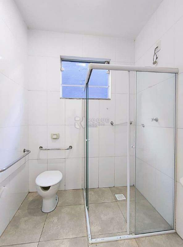 Barracão/Galpão para aluguel no bairro Jardim Glória: Wc social 03 