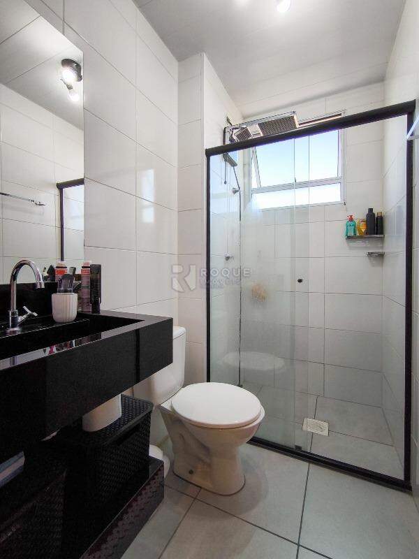 Apartamento à venda no bairro Graminha: BANHEIRO SOCIAL