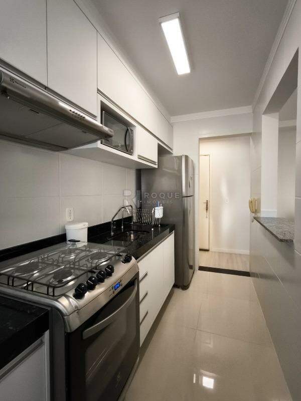 Apartamento à venda no bairro Vila Camargo: COZINHA