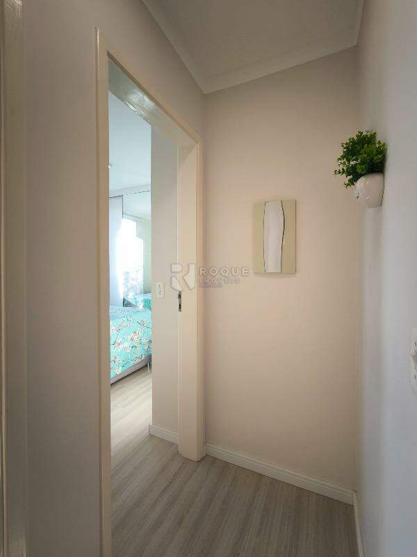 Apartamento à venda no bairro Vila Camargo: ÁREA DE CIRCULAÇÃO