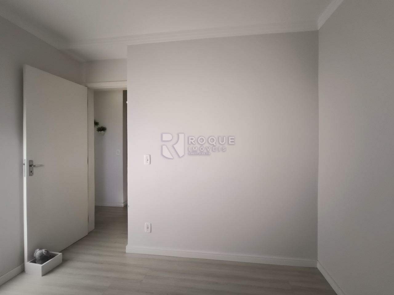 Apartamento à venda no bairro Vila Camargo: DORMITÓRIO