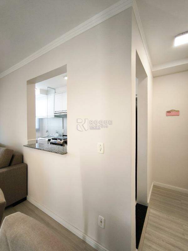 Apartamento à venda no bairro Vila Camargo: COZINHA