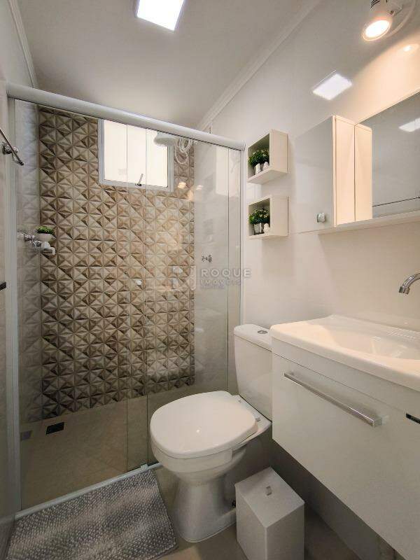 Apartamento à venda no bairro Vila Camargo: BANHEIRO SOCIAL