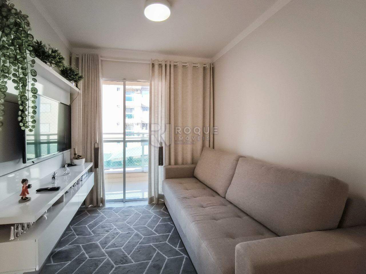 Apartamento à venda no bairro Vila Camargo: SALA DE ESTAR