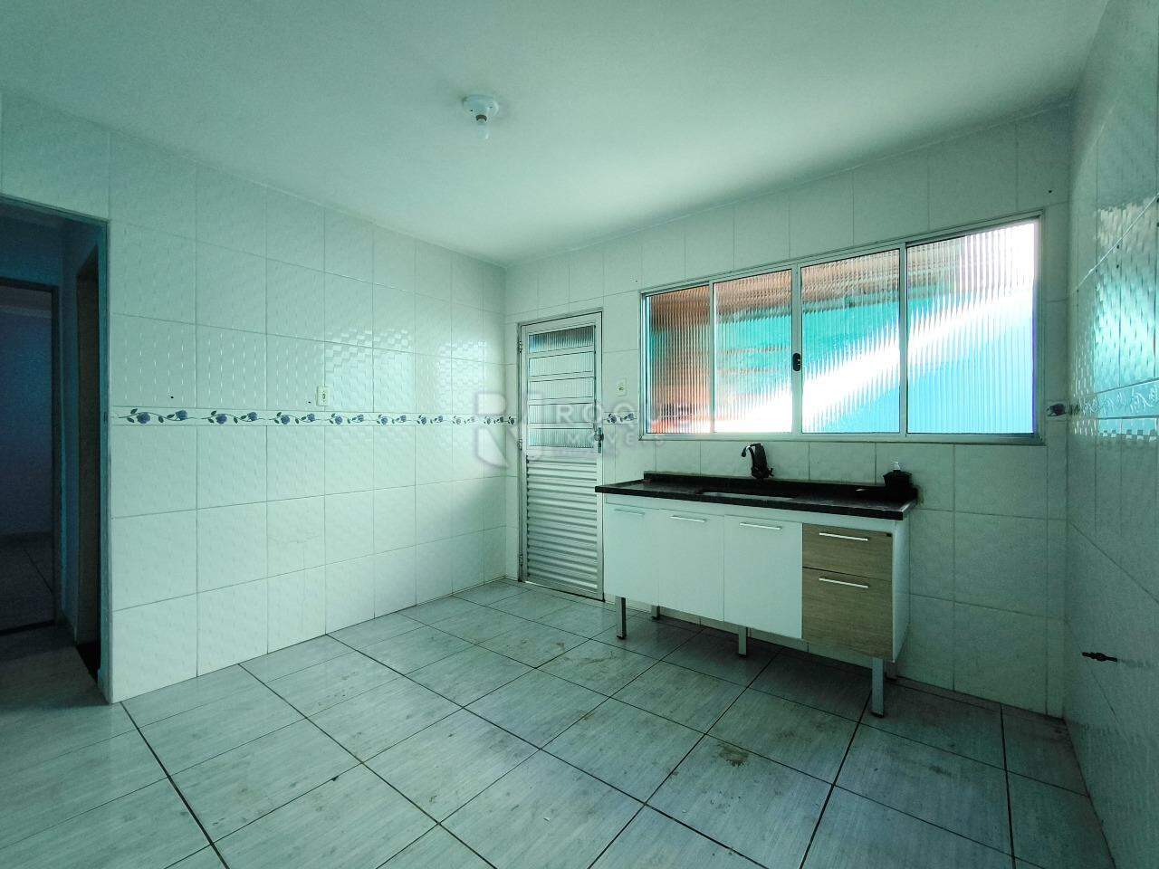 Casa Residencial para aluguel no bairro Jardim São Lourenço: COZINHA