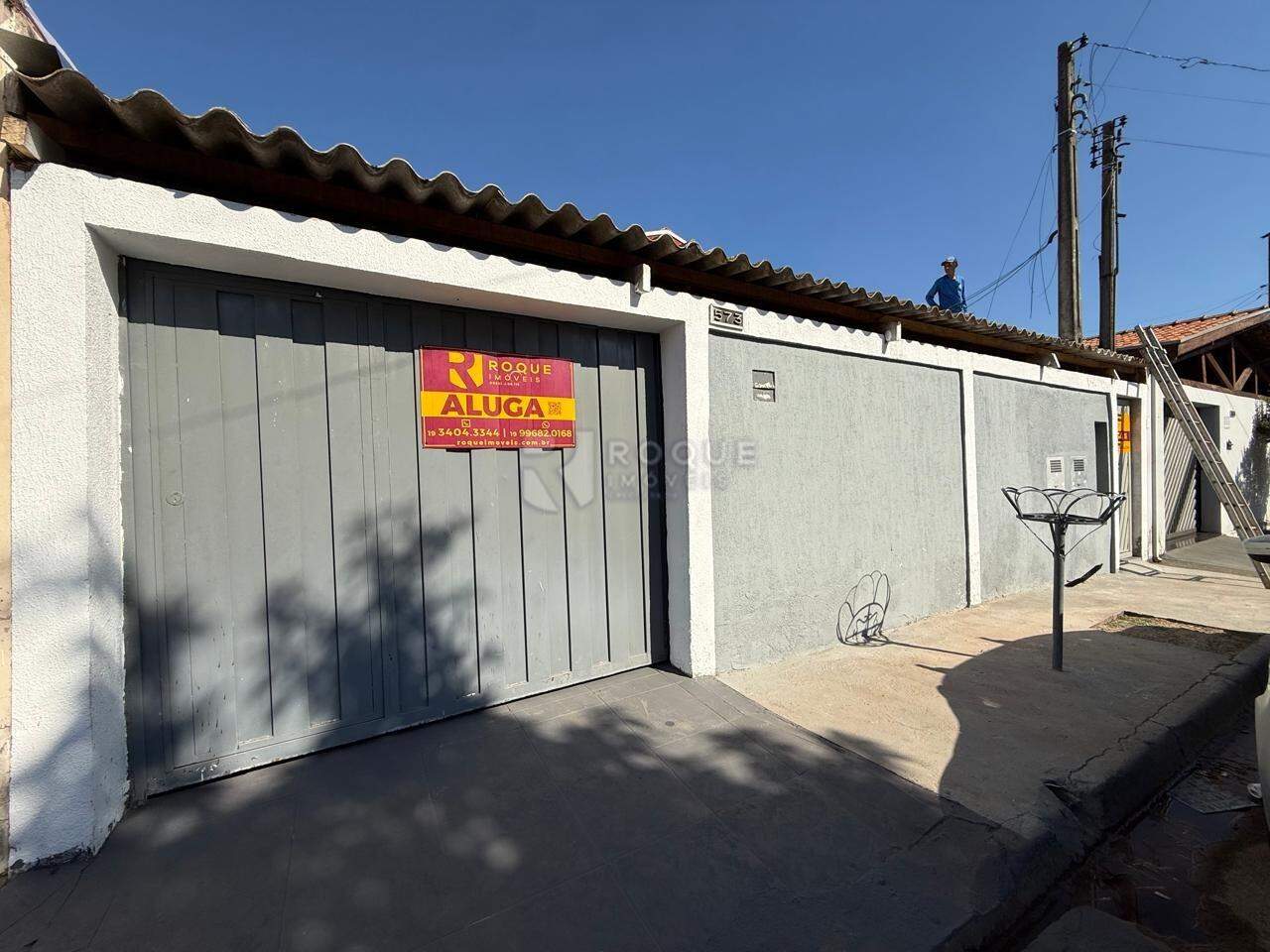 Casa Residencial para aluguel no bairro Parque Nossa Senhora das Dores: Fachada
