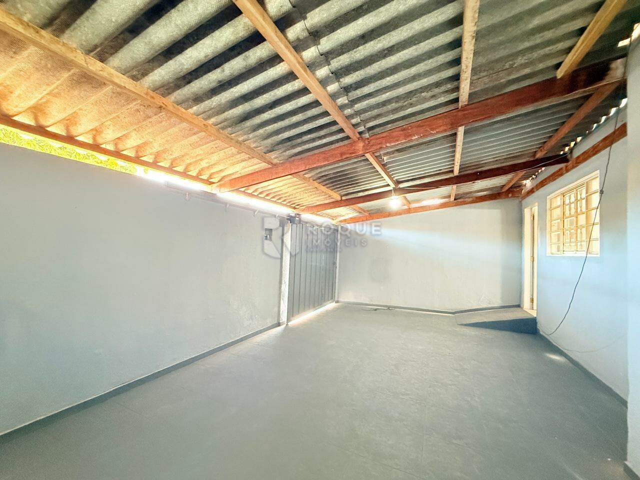 Casa Residencial para aluguel no bairro Parque Nossa Senhora das Dores: Garagem 