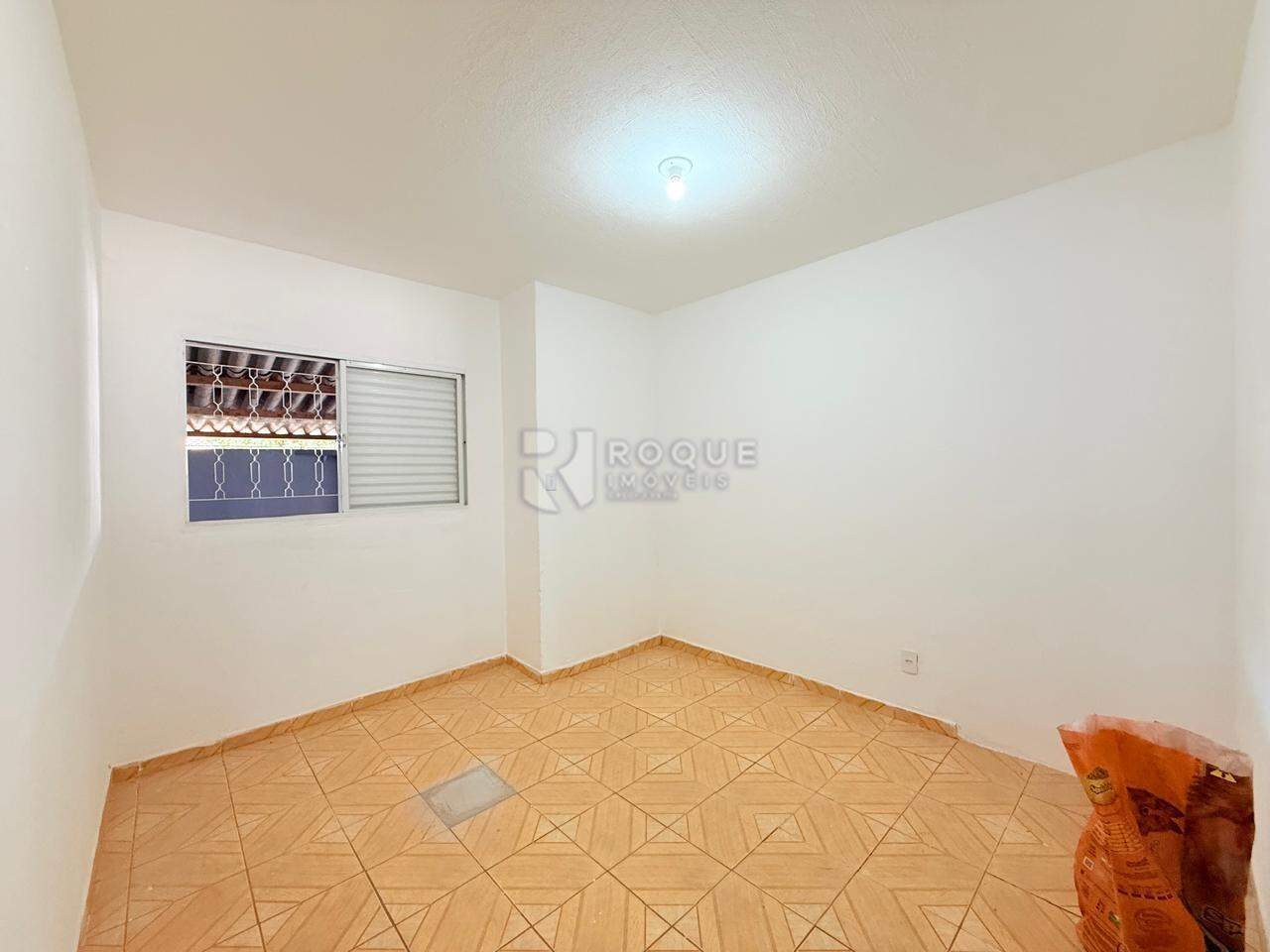 Casa Residencial para aluguel no bairro Parque Nossa Senhora das Dores: Dormitório 01