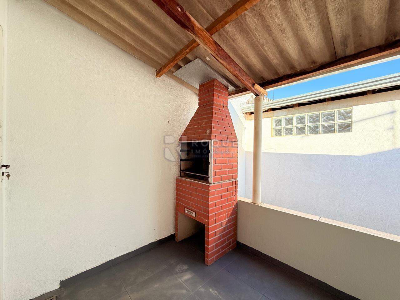 Casa Residencial para aluguel no bairro Parque Nossa Senhora das Dores: Churrasqueira
