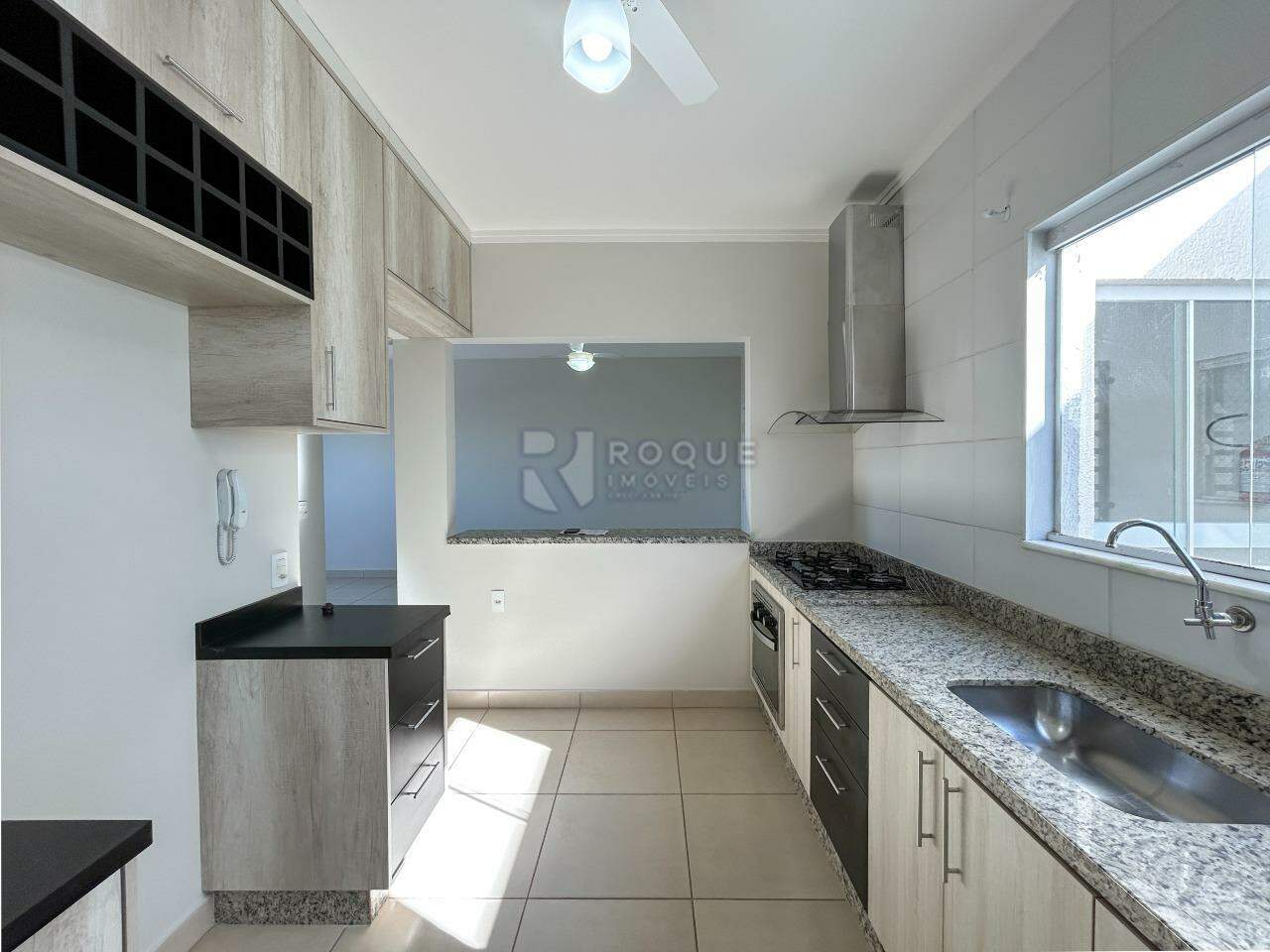 Apartamento para aluguel no bairro Jardim Ouro Verde: Cozinha 