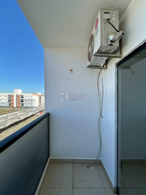 Apartamento para aluguel no bairro Jardim Ouro Verde: Sacada 