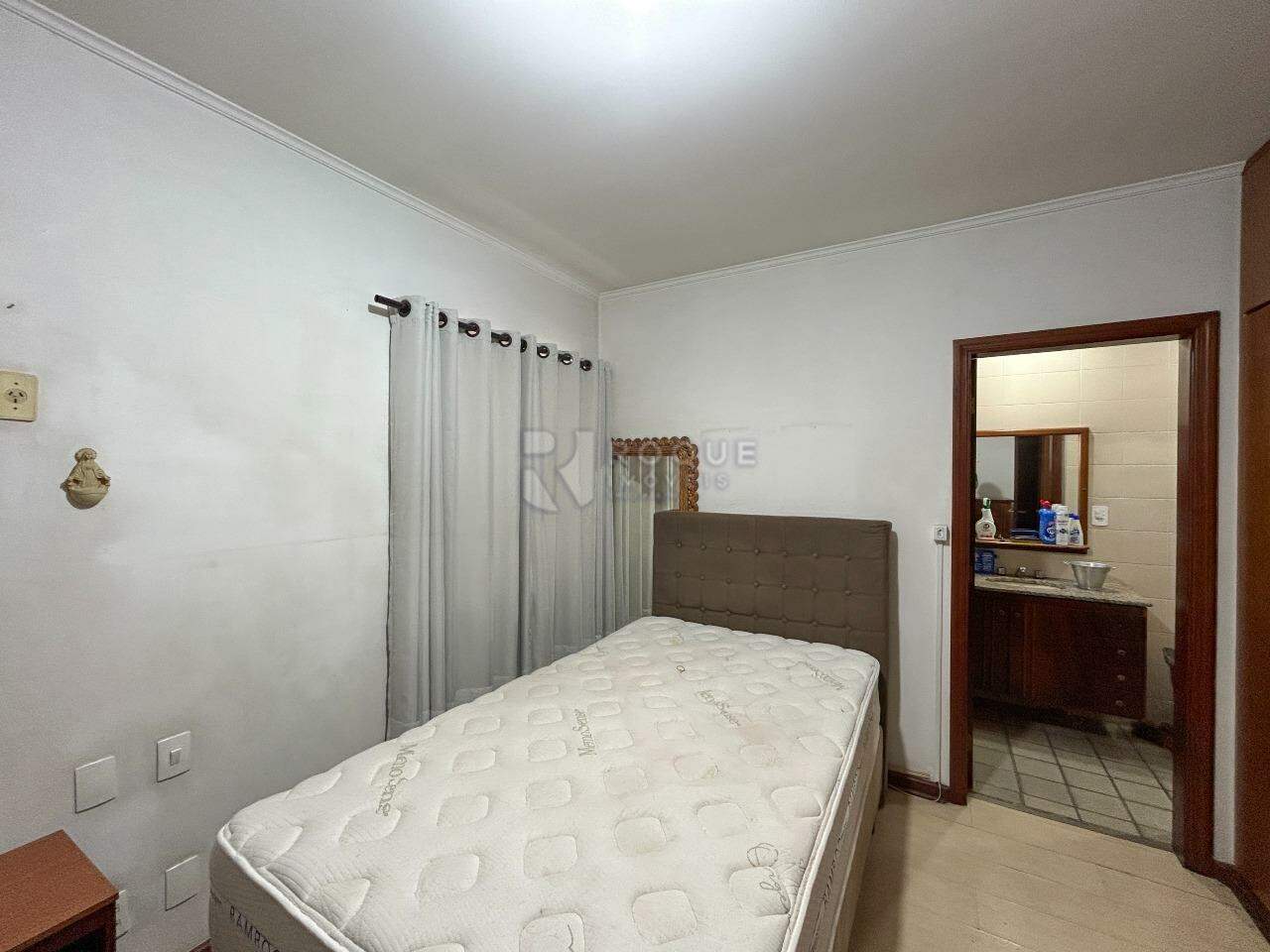 Apartamento para aluguel no bairro Centro: Suíte