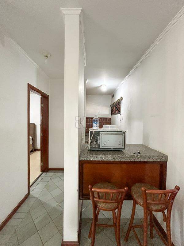 Apartamento para aluguel no bairro Centro: Cozinha