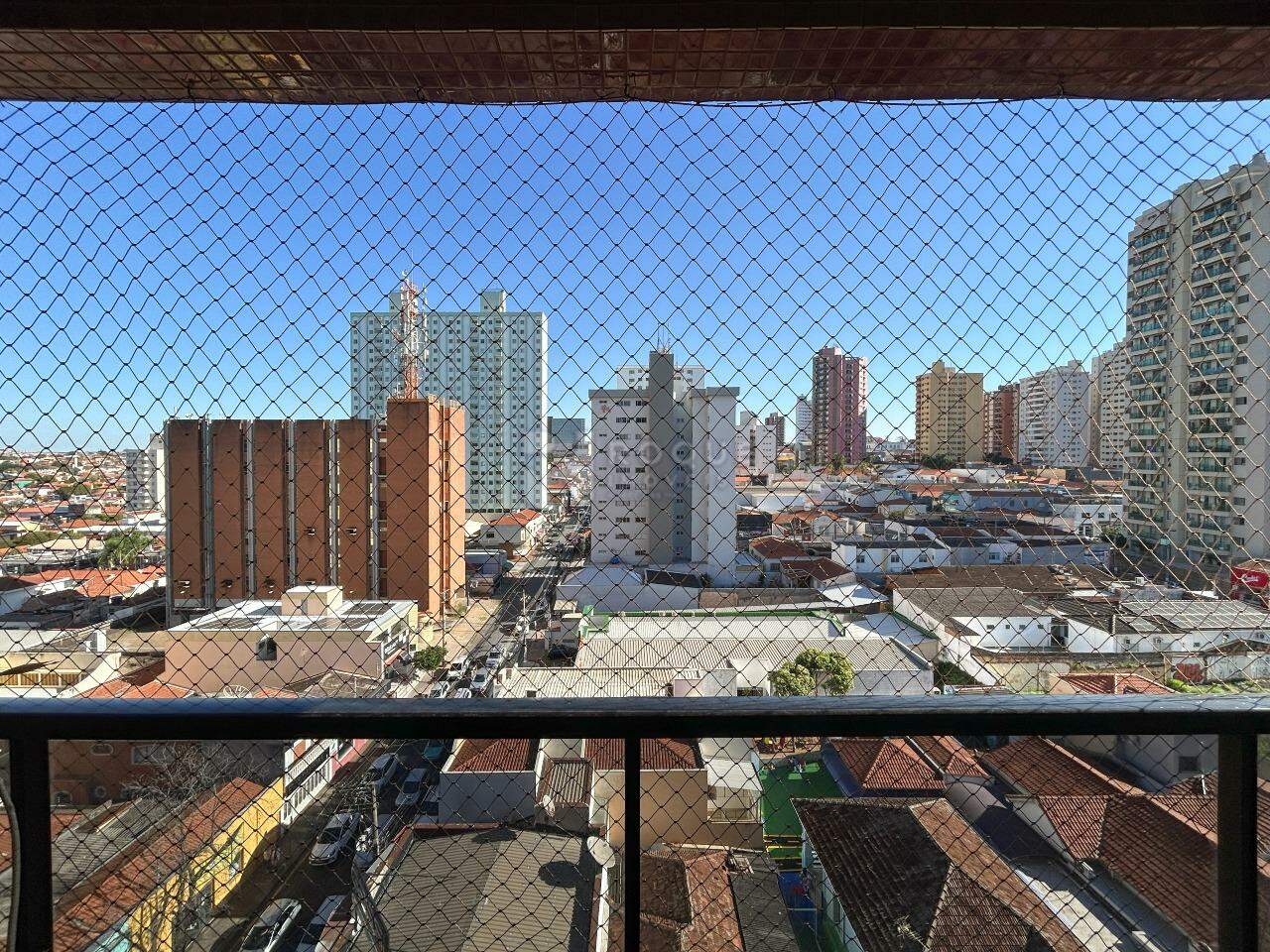 Apartamento para aluguel no bairro Centro: Sacada
