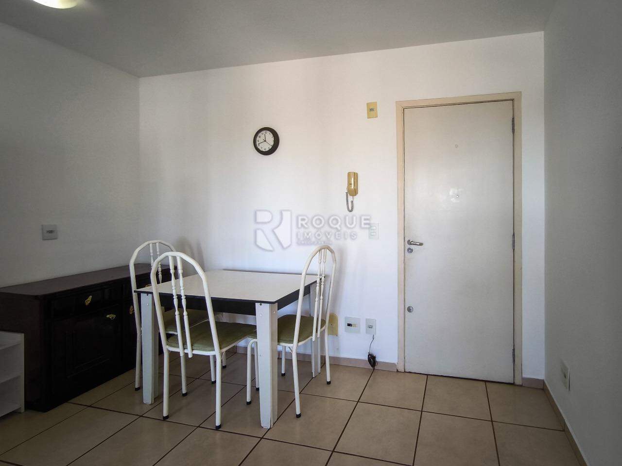 Apartamento à venda no bairro Chácaras Antonieta: SALA DE JANTAR