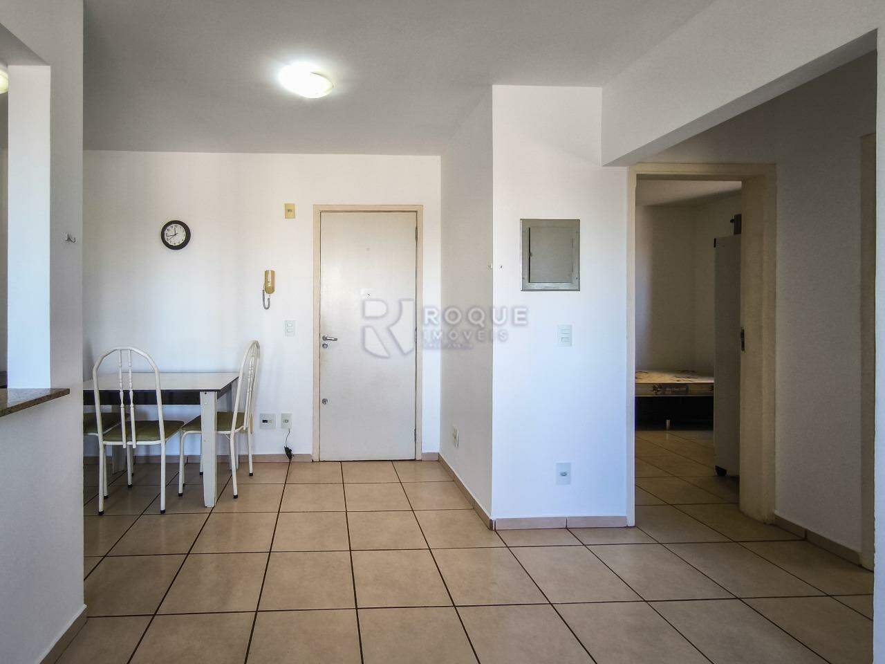 Apartamento à venda no bairro Chácaras Antonieta: SALA DE JANTAR