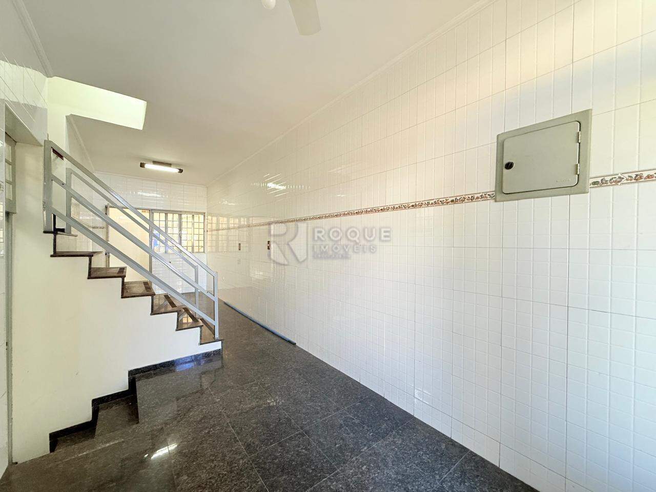 Casa Residencial para aluguel no bairro Centro: Sala 