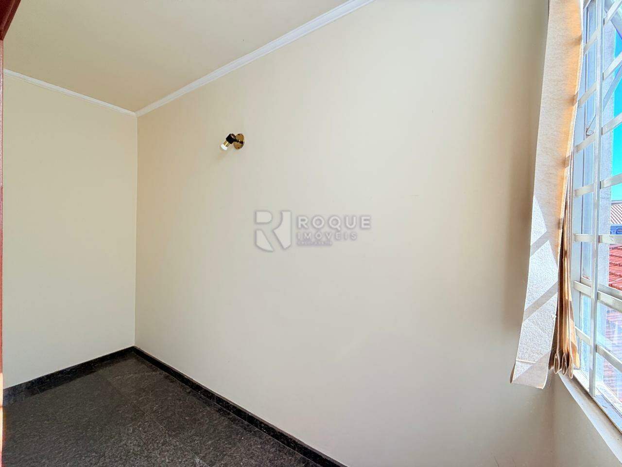 Casa Residencial para aluguel no bairro Centro: Extensão da sala