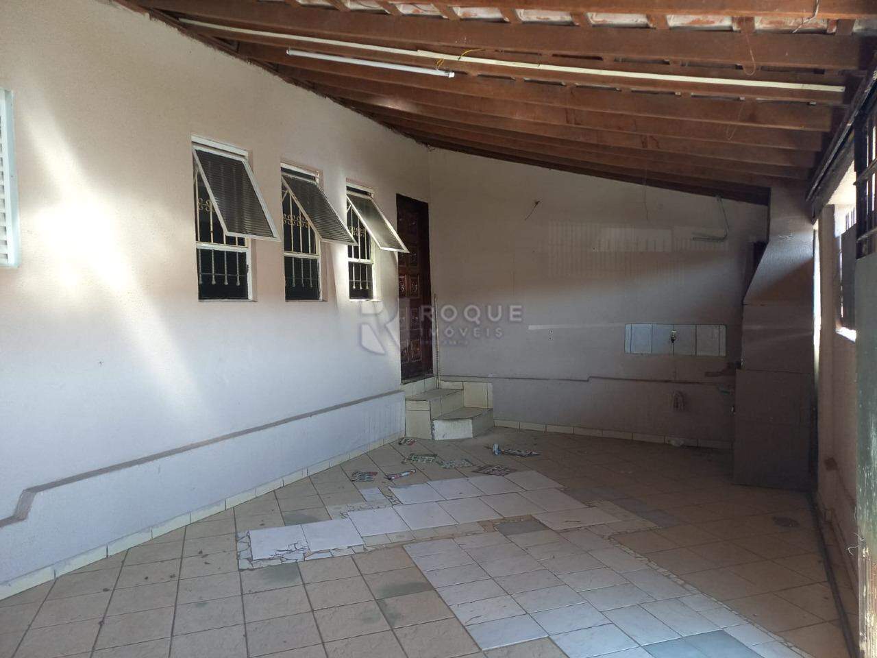 Casa Residencial à venda no bairro Parque Residencial Abílio Pedro: Garagem