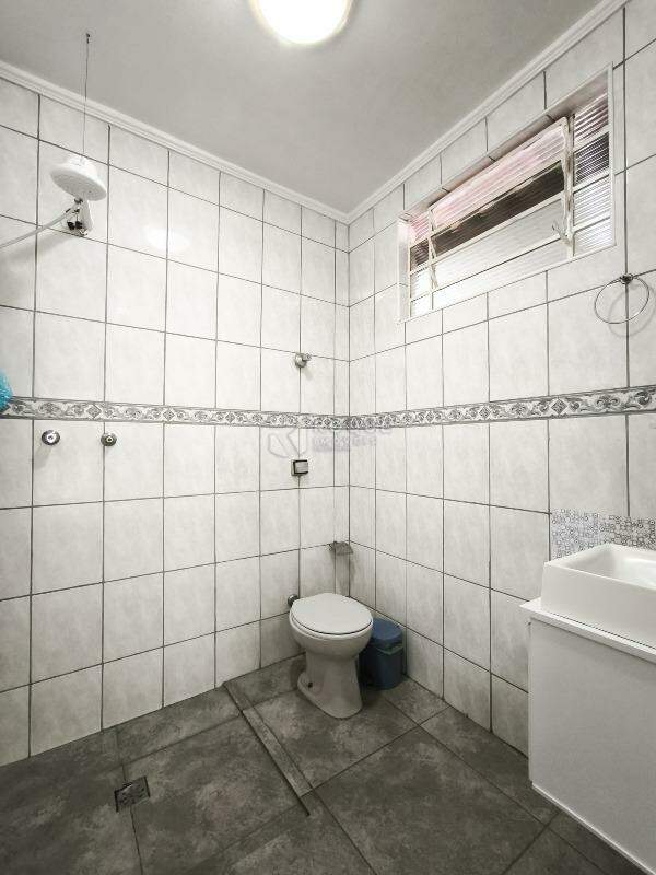 Casa Residencial à venda no bairro Jardim Maria Flora: BANHEIRO SOCIAL