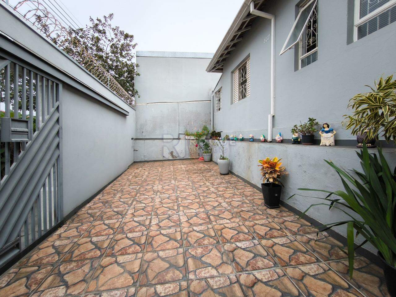 Casa Residencial à venda no bairro Jardim Maria Flora: QUINTAL
