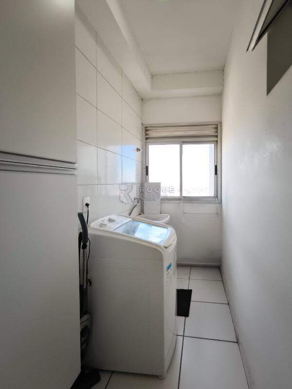 Apartamento à venda no bairro Chácaras Antonieta: LAVANDERIA