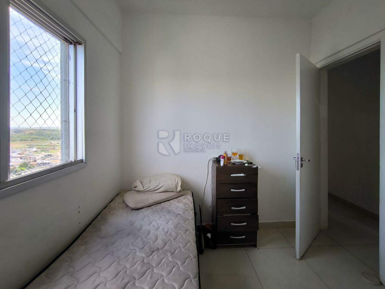 Apartamento à venda no bairro Chácaras Antonieta: DORMITÓRIO 2